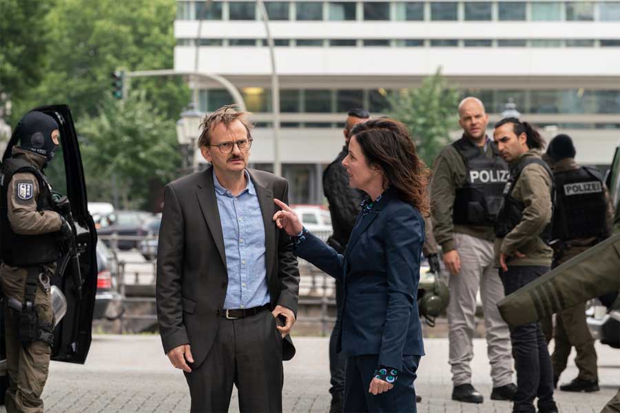 DANOWSKI - Blutapfel: Milan Peschel, Oda Thormeyer