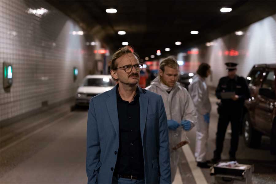 DANOWSKI - Blutapfel: Milan Peschel, Lennart Lemster