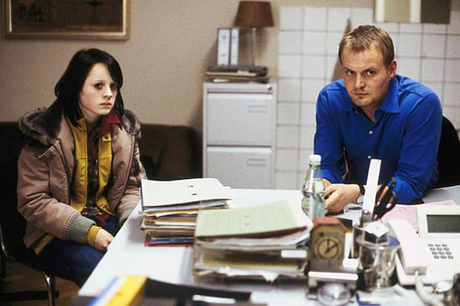 BELLA BLOCK - Denn sie wissen nicht was sie tun: Sophie Rogall, Devid Striesow